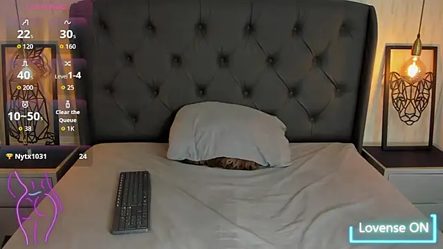 angelinemore (F young) - Suck your fingers