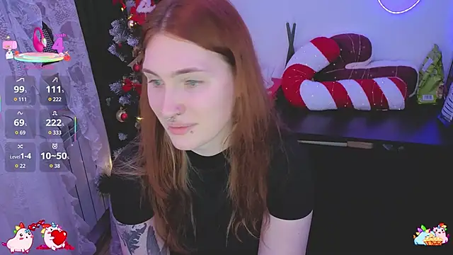 _chlo__e (F teen) - Boobs or ass?