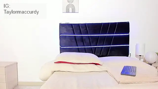 Taylormaccurdy_ webcam stripchat model stream image