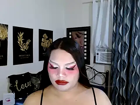 TSbrianaHugeCock webcam