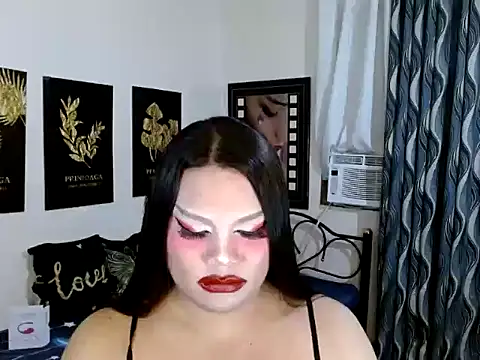 TSbrianaHugeCock webcam