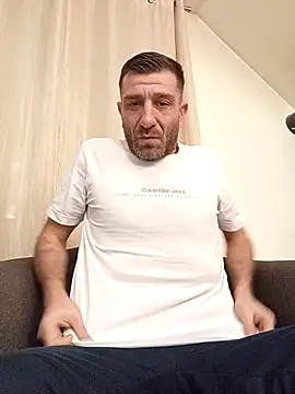 alexdaniel89 (Ask my age) - How what to see me in tha shower