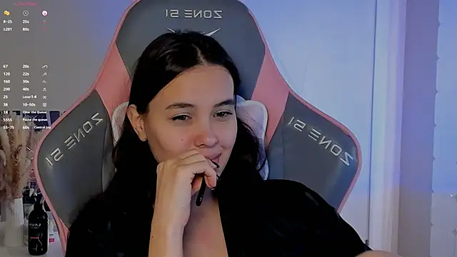 _sweetie_ (F young) - Show oil and water