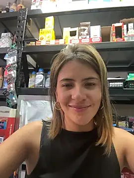 andrea_19blonde (F young) - Show pussy Domi