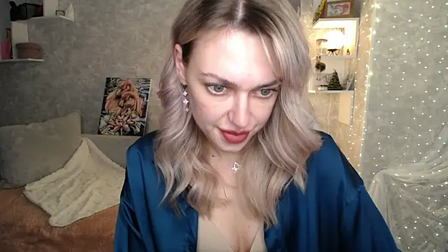 nickyadamidi (F young) - 100 hot kisses!🧡