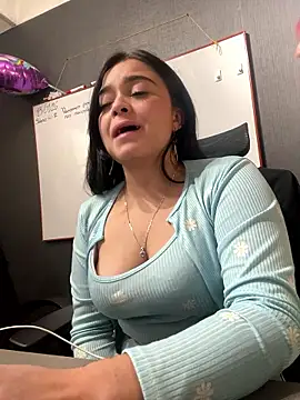 emily_rivers_ (F young) - Dancing with my naked friend