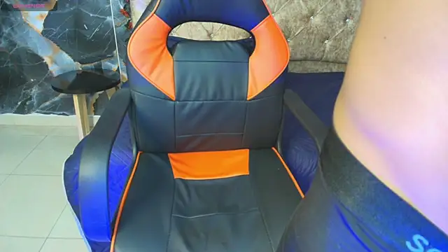 samu_blakee (M young) - show dick