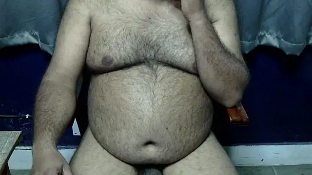 hairysubcub_70 (Ask my age) - Welcome To Daddy's Room. Make Daddy Cum.