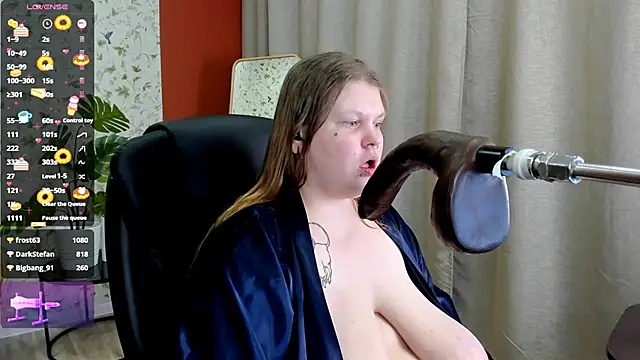 aurorademoni (F young) - hold throat bulge as long as possible