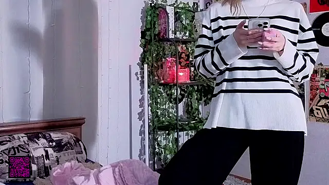 jeanenewoltz (F teen) - Shake Ass