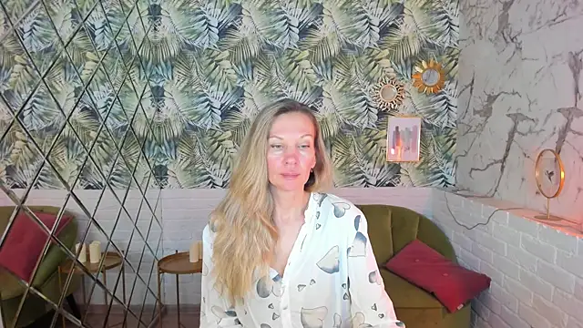 nancygrace - NancyGrace's free webcam