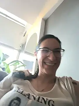 andromeda-jade (F young) - striptis