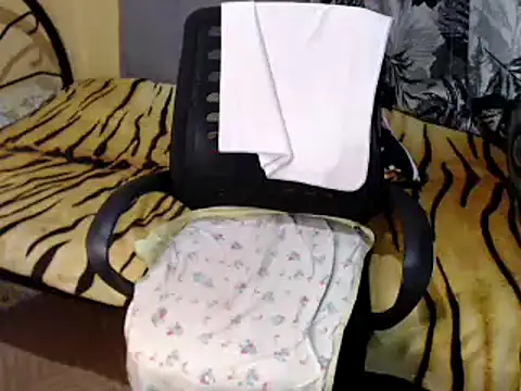 Webcam Model (lovelyxmorena) is live