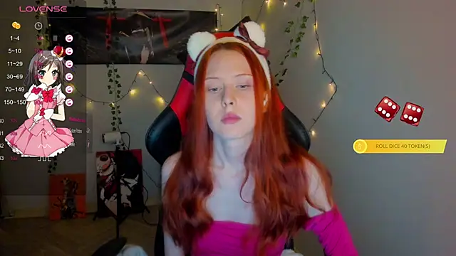 fruttitatti (F young) - ass finger and buttplug