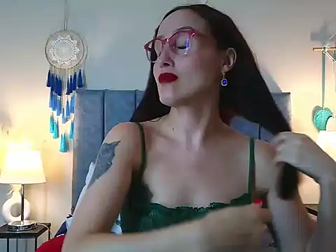 iberianmoonmk (F milf) - fingering in my ass