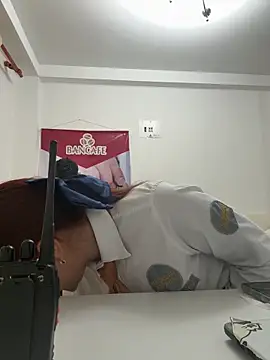 emily-7_ (Ask my age) - ボス、私の机の上で容赦なく私を犯してください - チケット