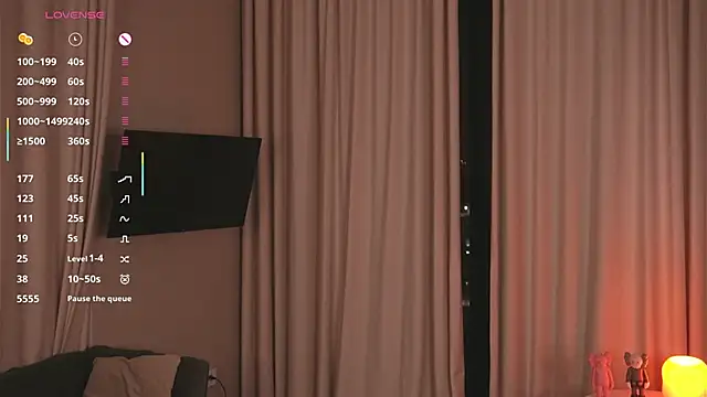 engeldutch (F teen) - Take off bra