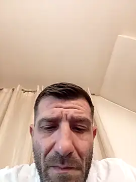 alexdaniel89 (Ask my age) - How what to see me in tha shower