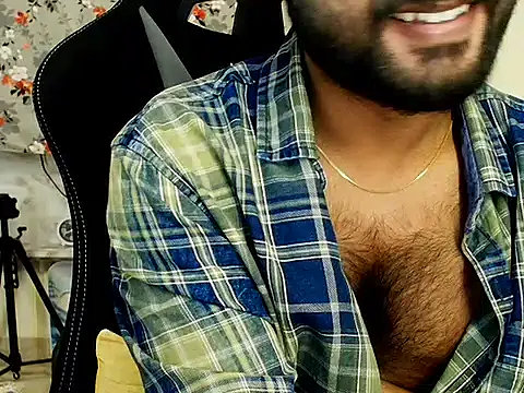 jenni11live (Ask my age) - Play with nipples use some Oil