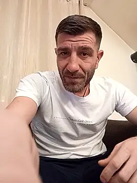 alexdaniel89 (Ask my age) - How what to see me in tha shower