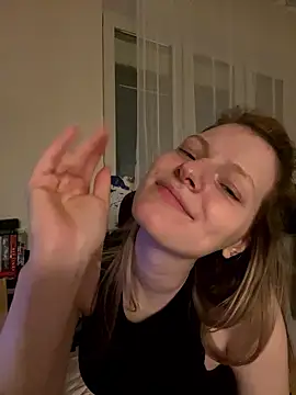 maryhiggins (F young) - Playing with pussy