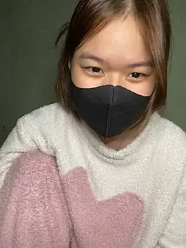 Webcam Model (BUNNY050465) is live