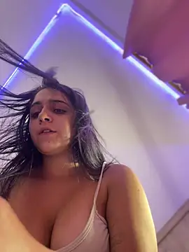 alice777_ (F young) - fingers