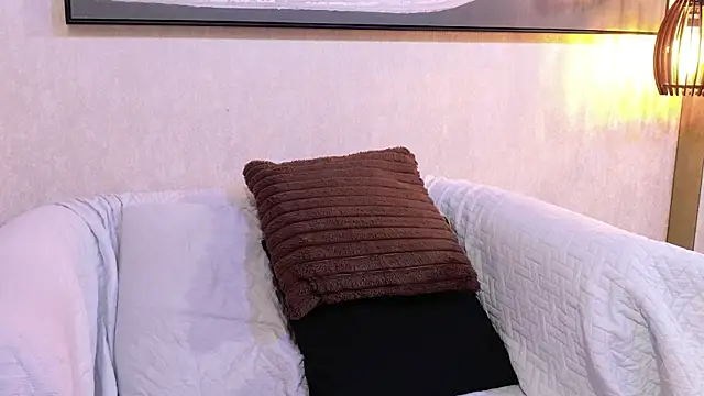 samanthaa_joness_ - Samanthaa_joness_'s free webcam - UK Sex Cams