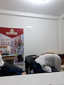 Emily-7_ Live Webcam on Stripchat