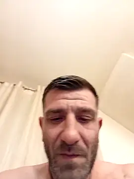 alexdaniel89 (Ask my age) - How what to see me in tha shower