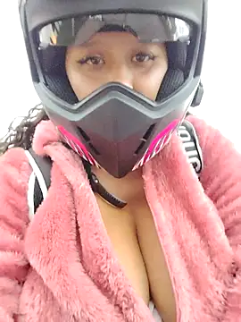 you-sexy-starr (G young) - Show those big boobs