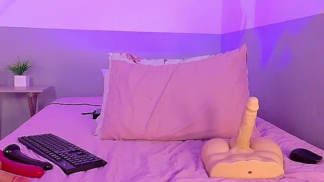 cutepetitee (F young) - anal show here