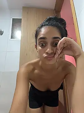 Webcam Model (DaliaNix)  is live.Free join now!