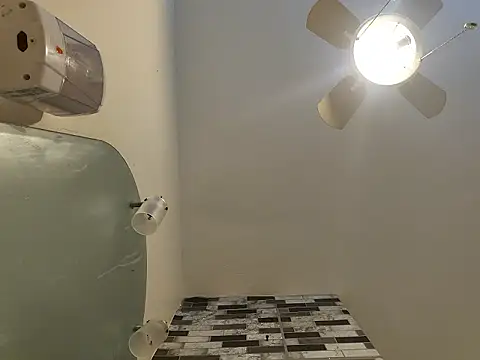 tropikboy (Ask my age) - studios