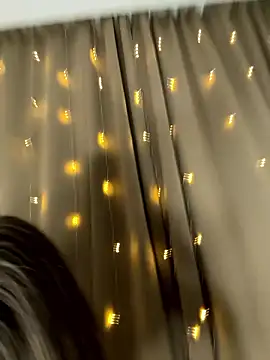 perfect_sweety_girl (F young) - Spread ass doggy + last tipper 2 vids