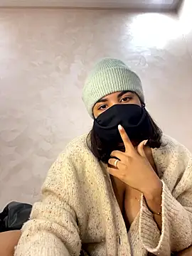 Louli_ta Live Webcam on Stripchat