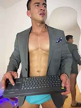 chris_clarck (M young) - take off my shirt😏🔥😈