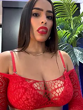 mau_white (F milf) - show tits and make them bounce