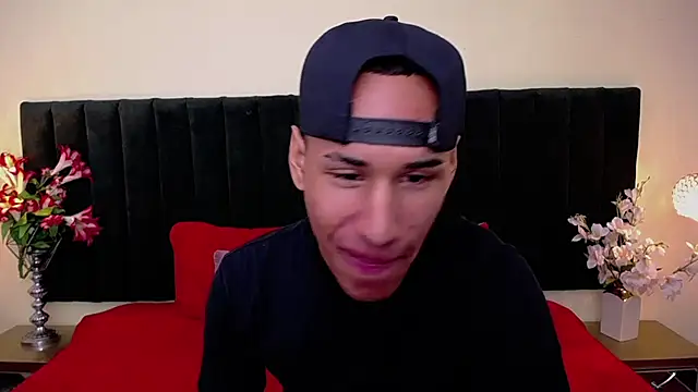 soft_attraction (Ask my age) - me masturbo para ti 🔥🔥