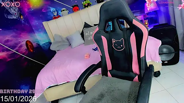 nella_dolls - Nella_Dolls's free webcam