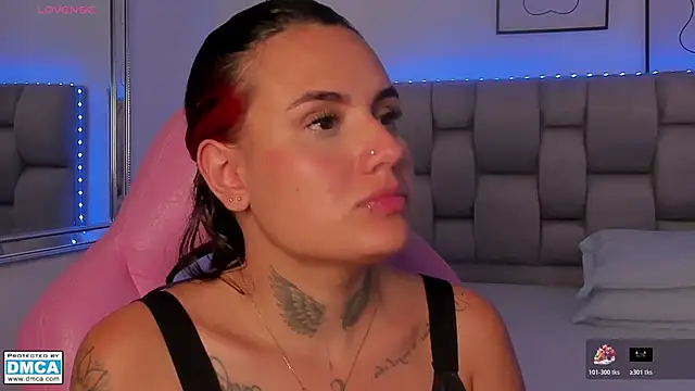 susan-sweet-7 (F young) - show tits