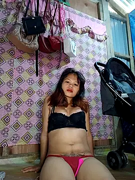 Webcam Model (Sexxie_Ella22)  is live.Free join now!