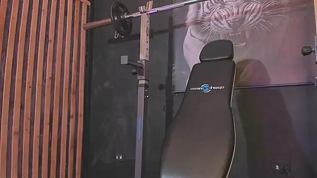 dimitrideluxe - DimitriDeluxe's free webcam - UK Sex Cams