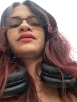 candy_woman_ (F young) - Flash tits