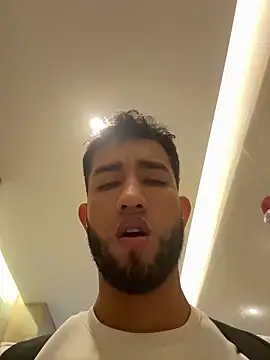 liam_bronw (M young) - Let's be naughty in public bathrooms