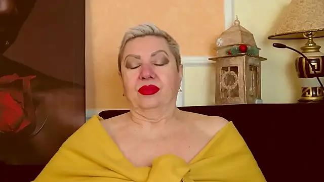 ladyposh - LadyPosh's free webcam - UK Sex Cams