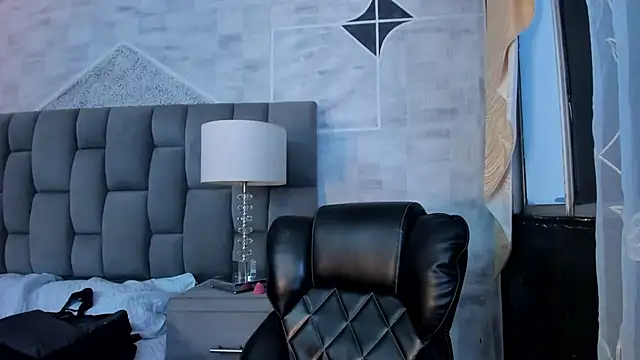 channelwhitee_ - ChannelWhitee_'s free webcam