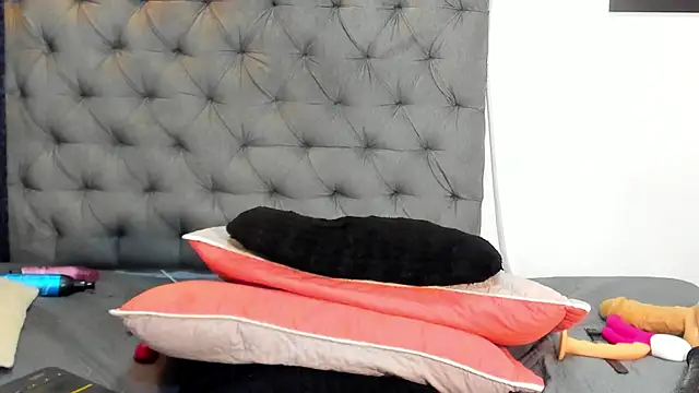 nahiroby_ebony (F young) - squirt