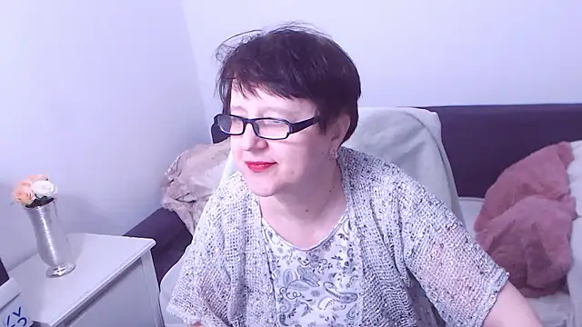 christarose (F mature) - dance monkey,naked