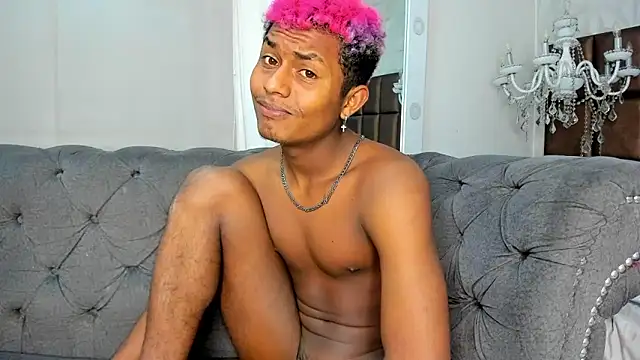 morenitodigno - MorenitoDigno's free webcam - UK Sex Cams